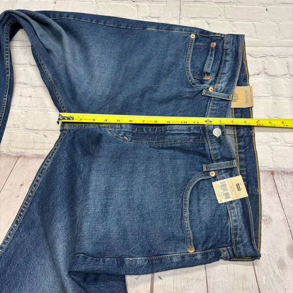 NWT Levi's 505 Regular Straight Jeans Men Size 38x30 Blue Denim C131 -11